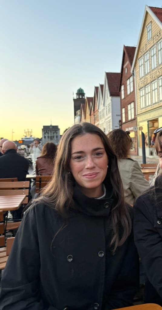 Zara Fulcher - Primary Year 7-10 Maths English Tutor Williamstown Altona