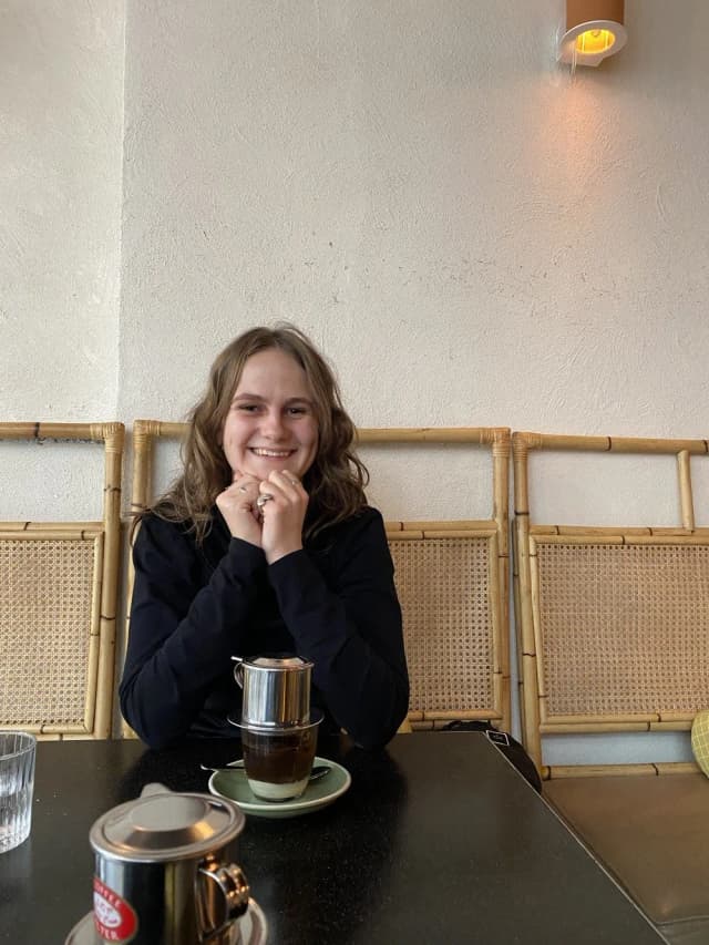 Laura Jarvis - VCE English Tutor Williamstown Newport Altona